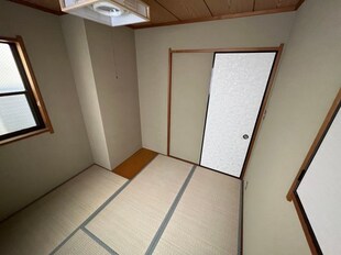 友田町1丁目貸家の物件内観写真